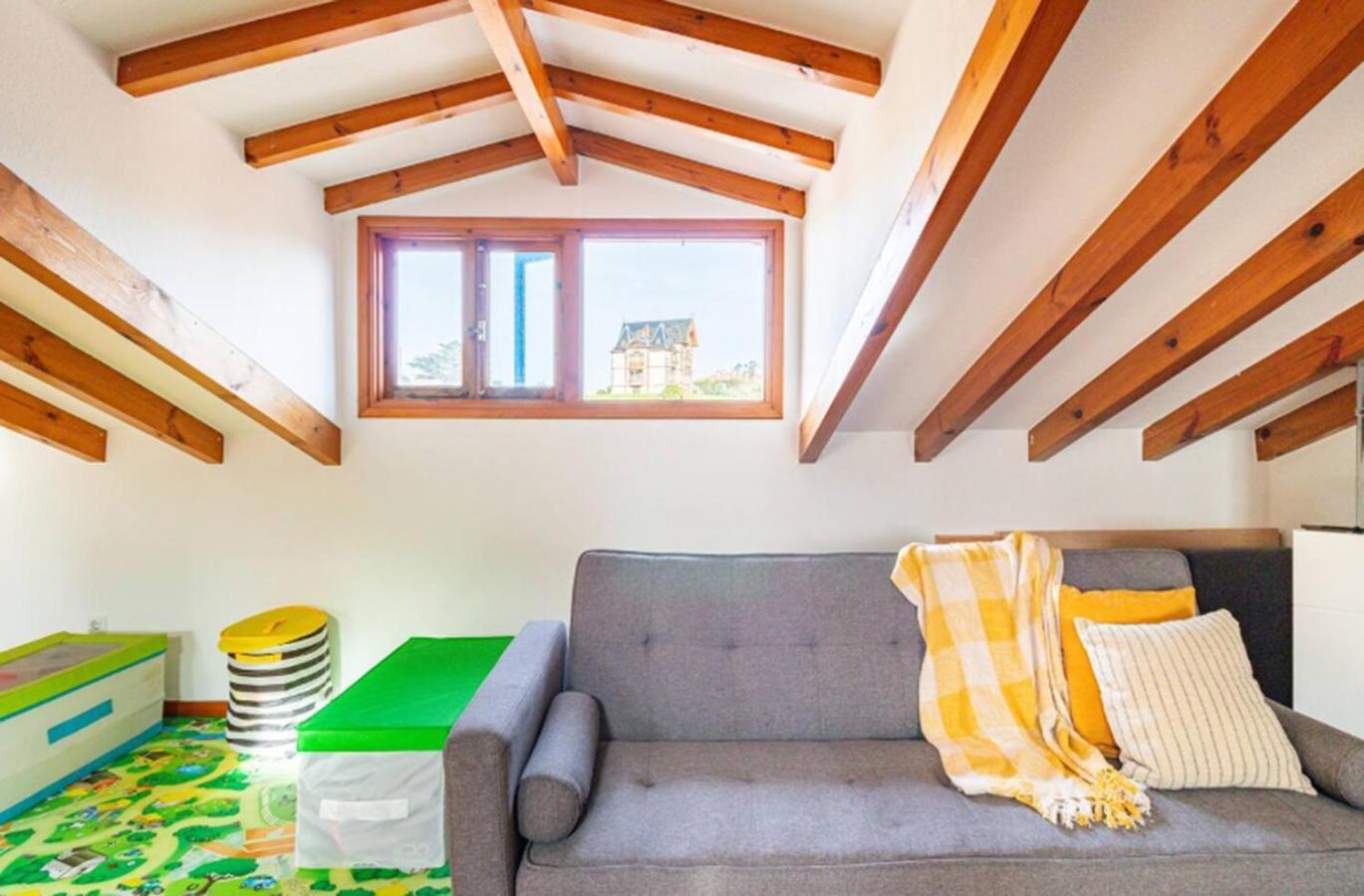 Casa Marinera Centrica En โกมิญาส ภายนอก รูปภาพ