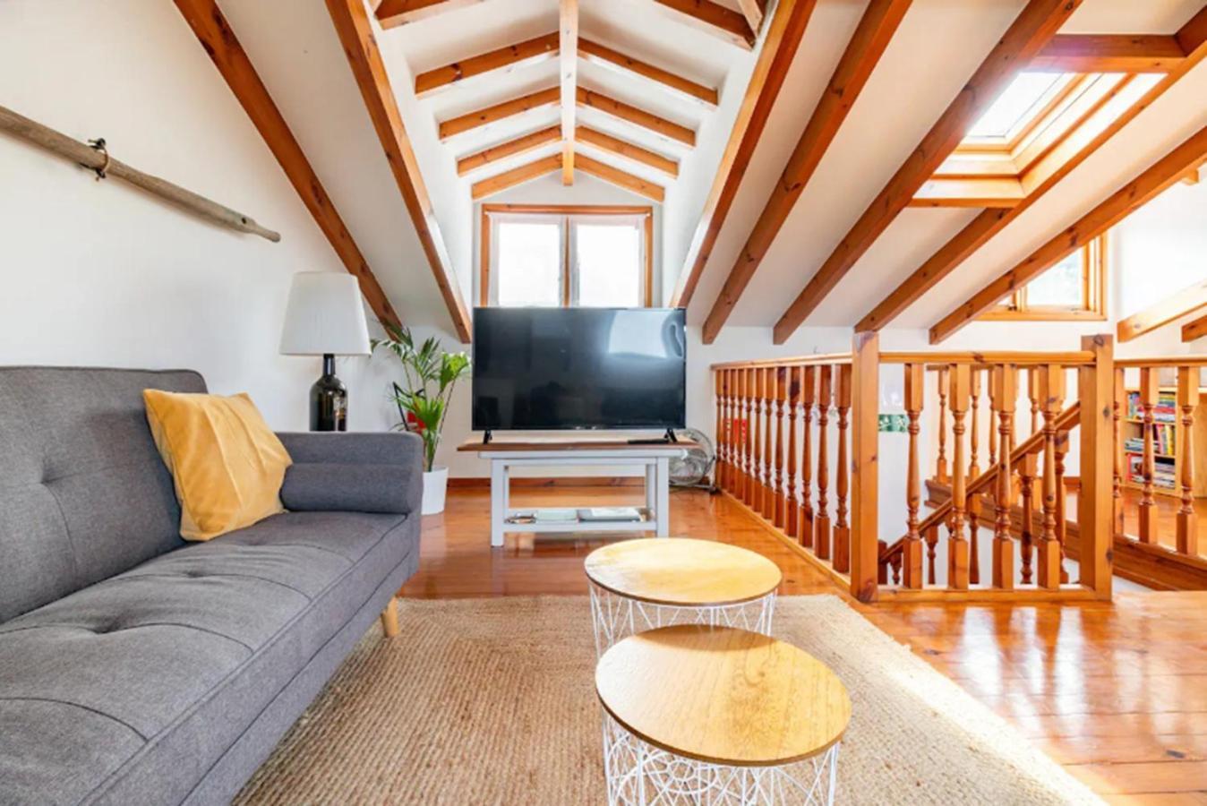 Casa Marinera Centrica En โกมิญาส ภายนอก รูปภาพ