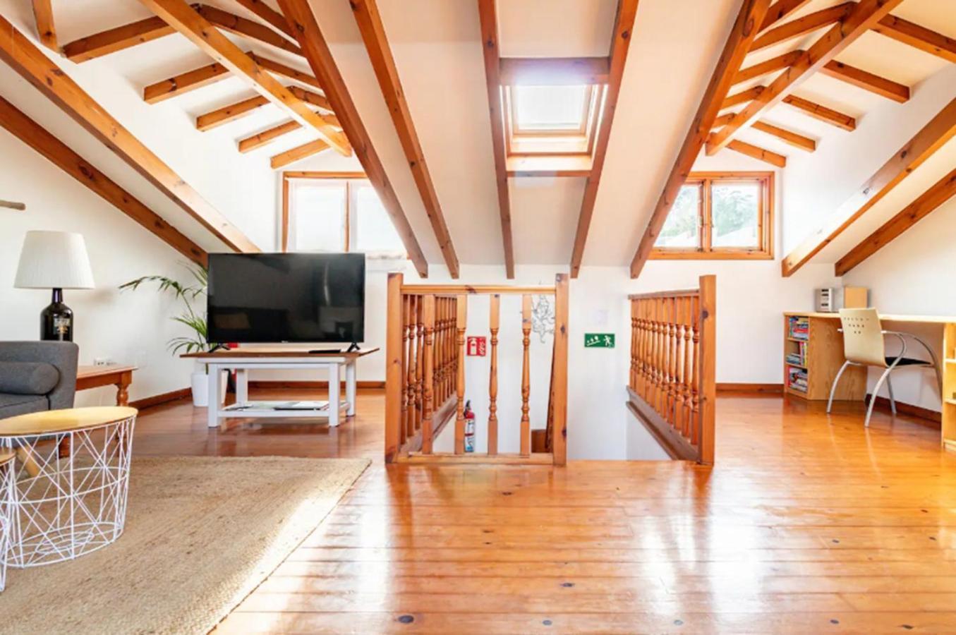 Casa Marinera Centrica En โกมิญาส ภายนอก รูปภาพ