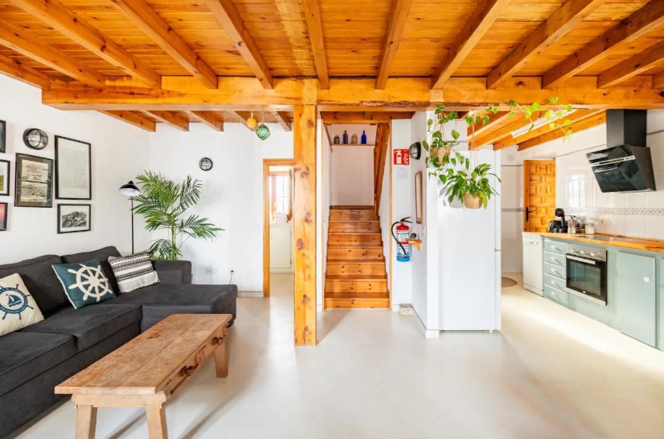 Casa Marinera Centrica En โกมิญาส ภายนอก รูปภาพ